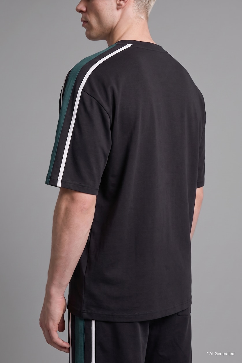 Men Black Loose Fit Short Sleeve T-Shirt