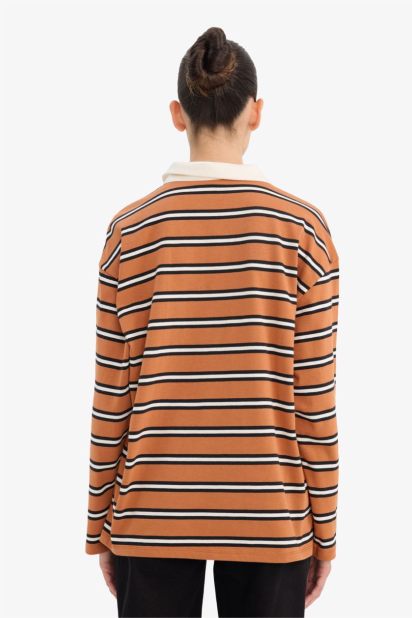 Woman Light Brown Loose Fit Long Sleeve Sweatshirt