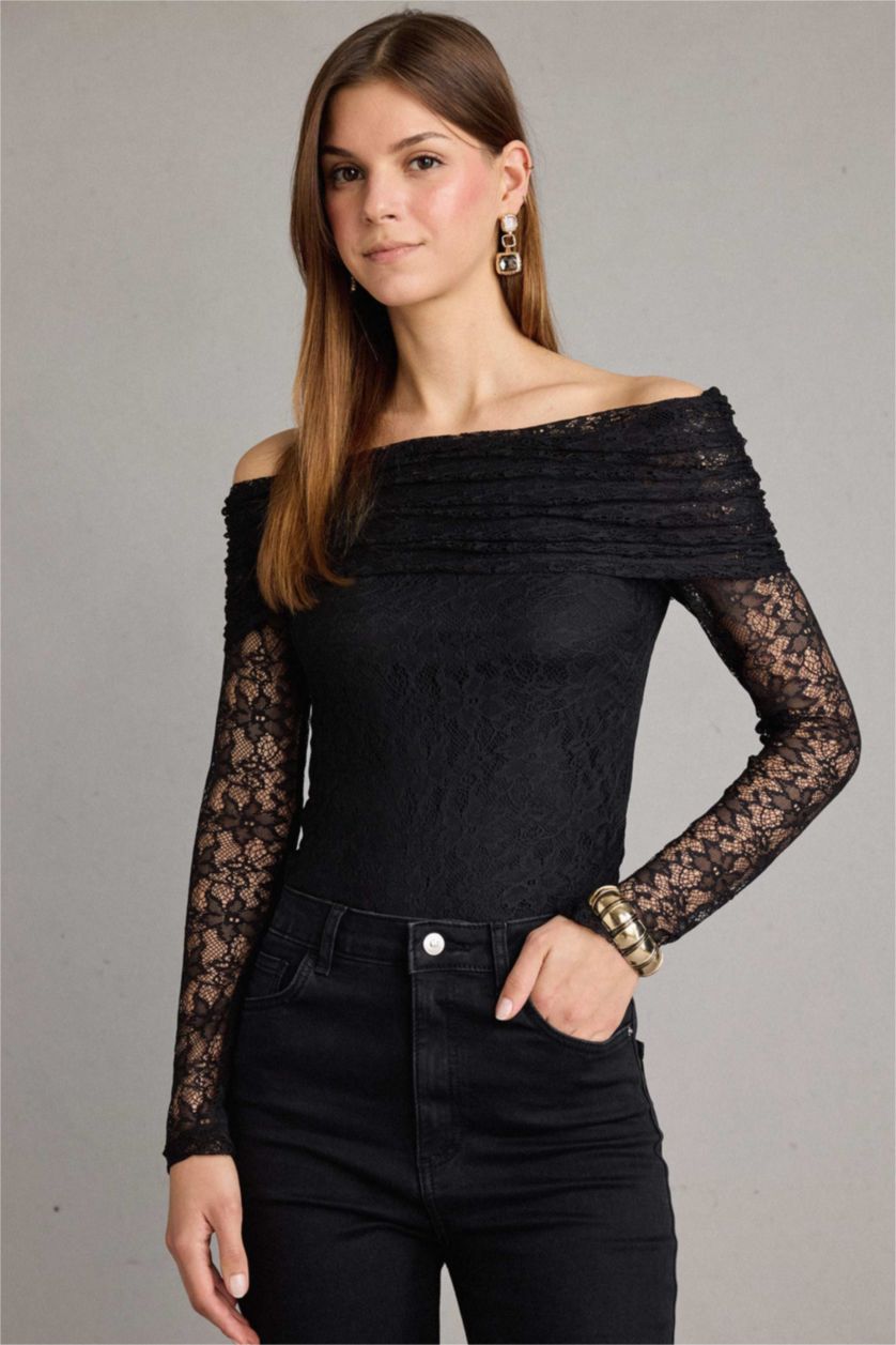 نساء أسود بلوزة تول ردن طويل بكتف مفتوح