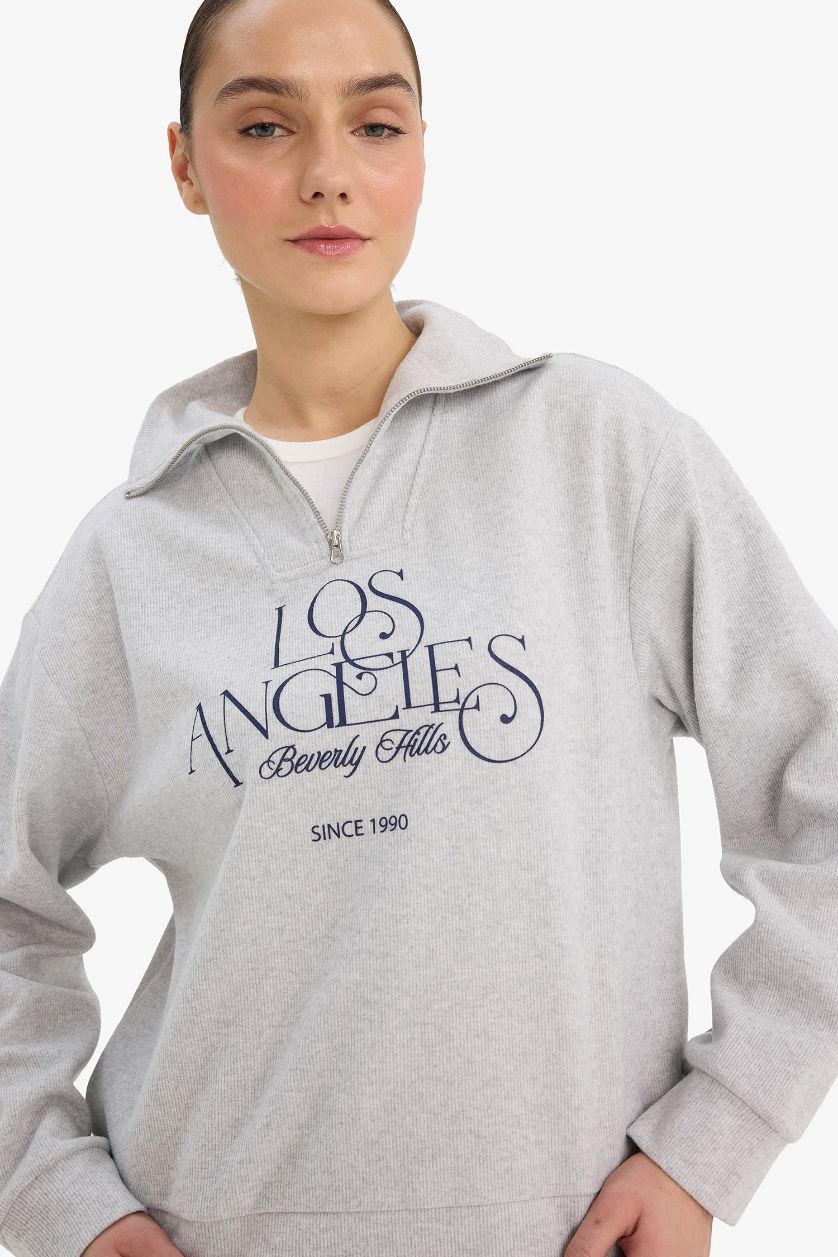 Kadın Gri Melanj Regular Fıt Yarım Fermuarlı Baskılı Sweatshirt