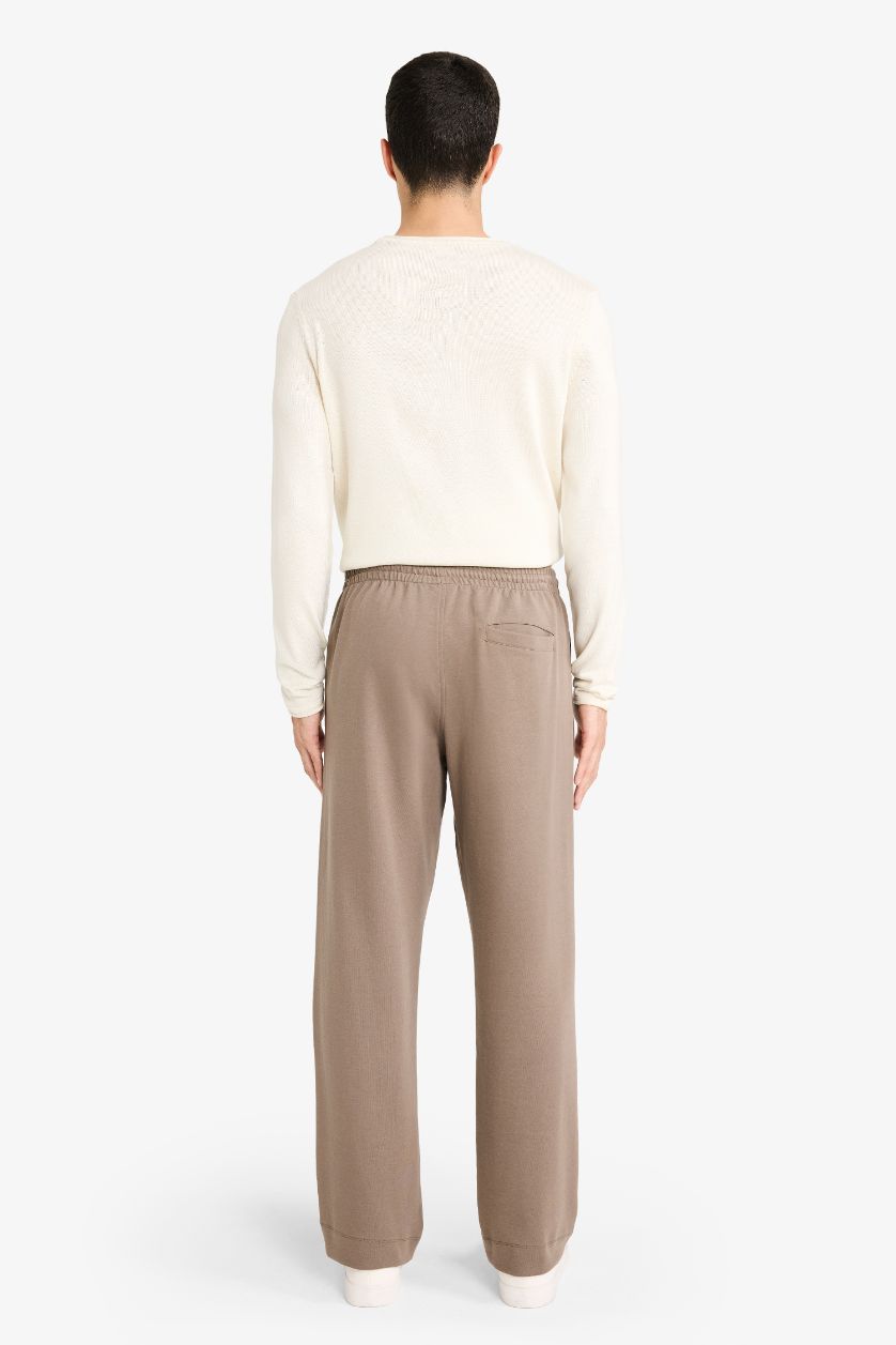 رجال بني فاتح بنطرون بجامة رياضي برجل عادي وخصر مطاطي