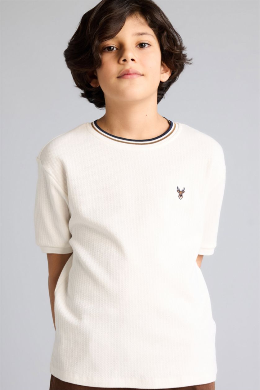 أولادي بيج فاتح تيشيرت اولادي نص كم فلورال قصة عادية برقبة مستديرة