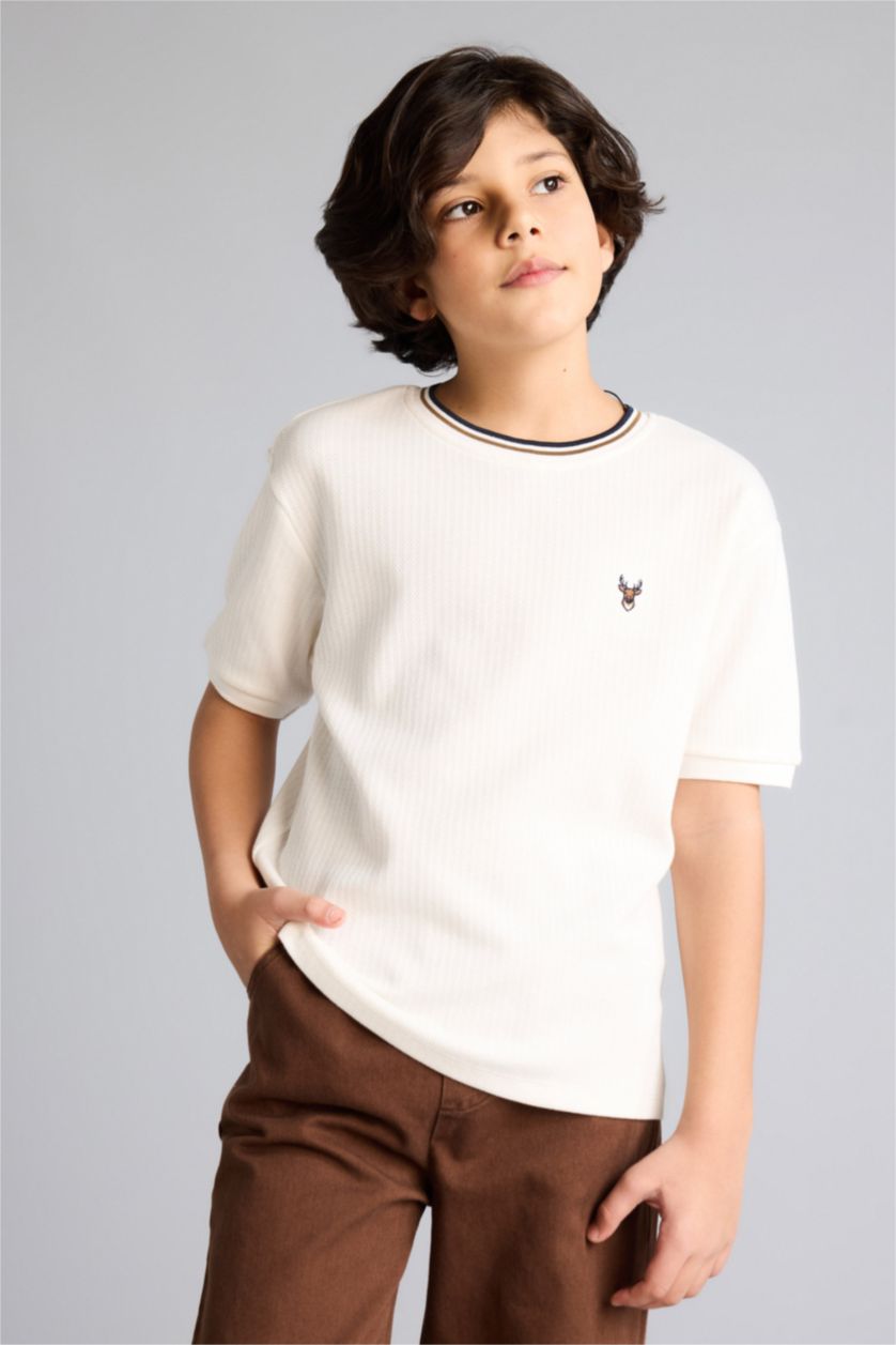 أولادي بيج فاتح تيشيرت اولادي نص كم فلورال قصة عادية برقبة مستديرة