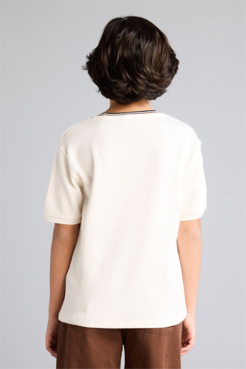 أولادي بيج فاتح تيشيرت اولادي نص كم فلورال قصة عادية برقبة مستديرة