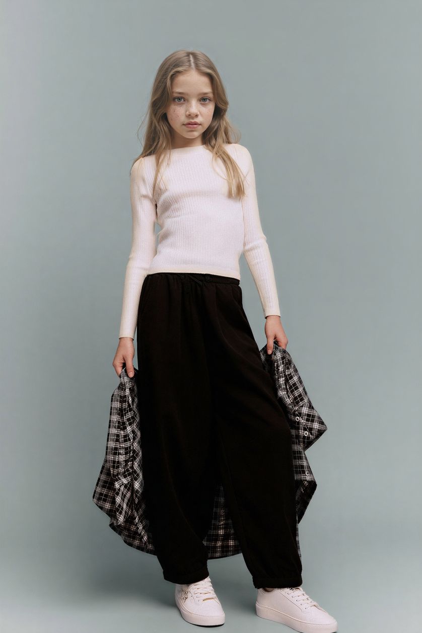 Girls & Teens Black Girl Balloon Fit Elastic Waist Trousers