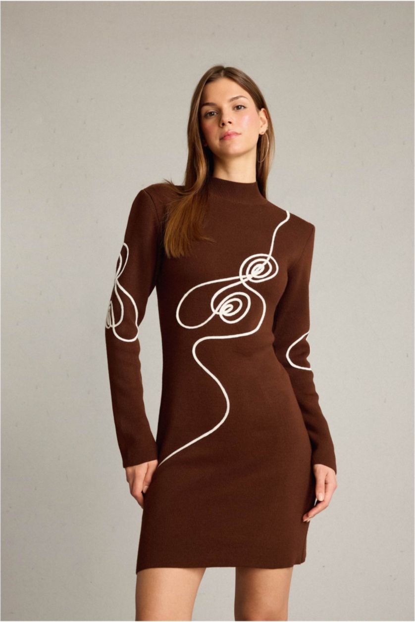 Kadın Kahve Slım Fıt Yarım Balıkçı Yaka Triko Uzun Kollu Elbise