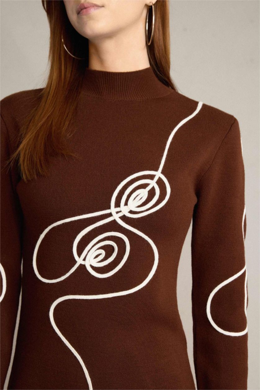 Kadın Kahve Slım Fıt Yarım Balıkçı Yaka Triko Uzun Kollu Elbise