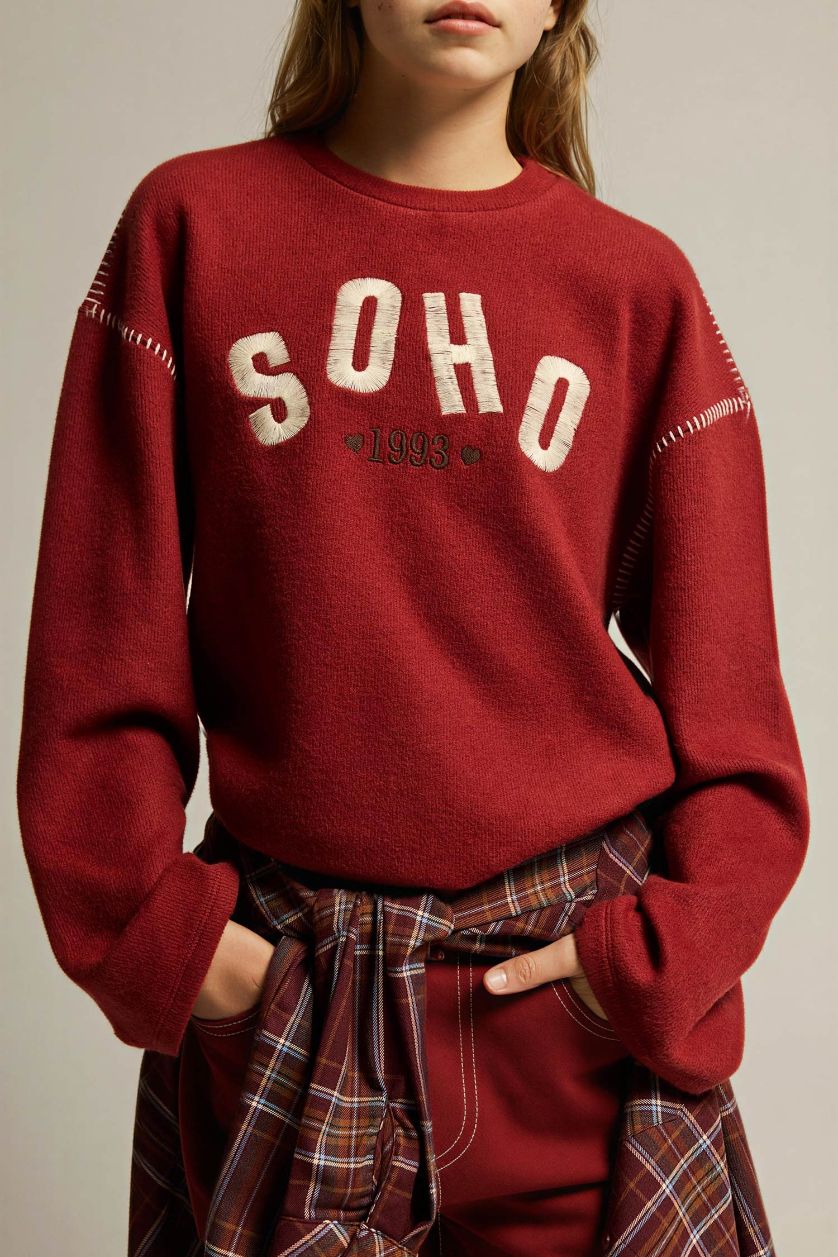 بنات خمري سويت شيرت بنات بطبعة شعار برقبة مستديرة مغسول