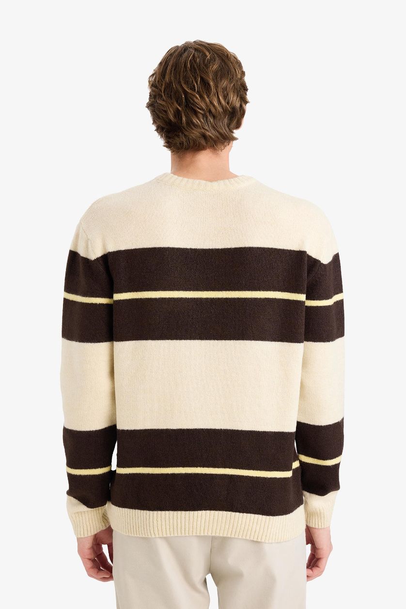 رجال اللون الحجري بلوفر تريكو قصة عادية