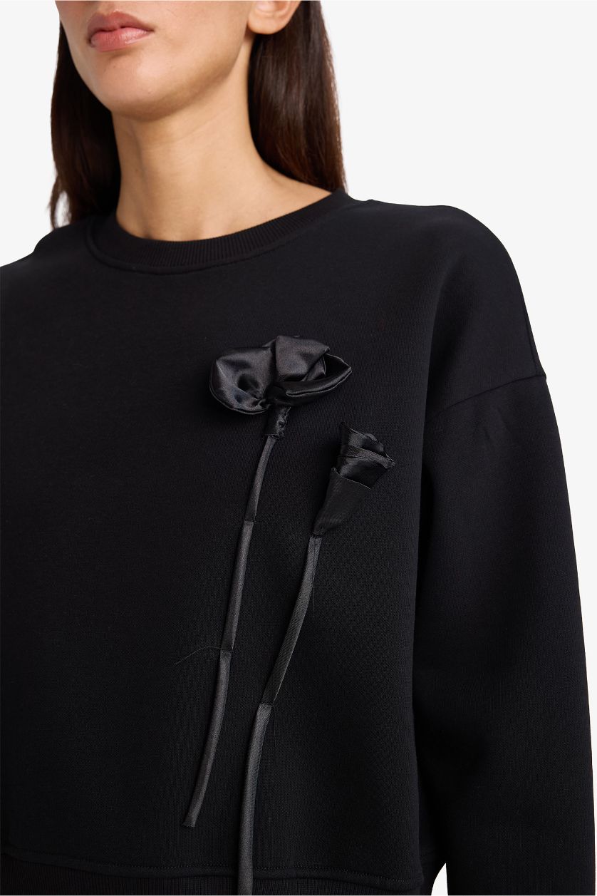 WOMAN Black Boxy Fit Crew Neck Applique Thick Fabric Sweatshirt