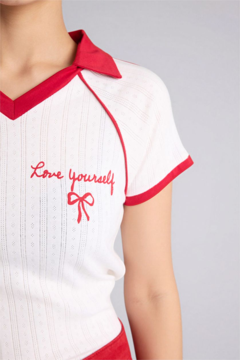 Woman White تيشيرت مطرز مخصر