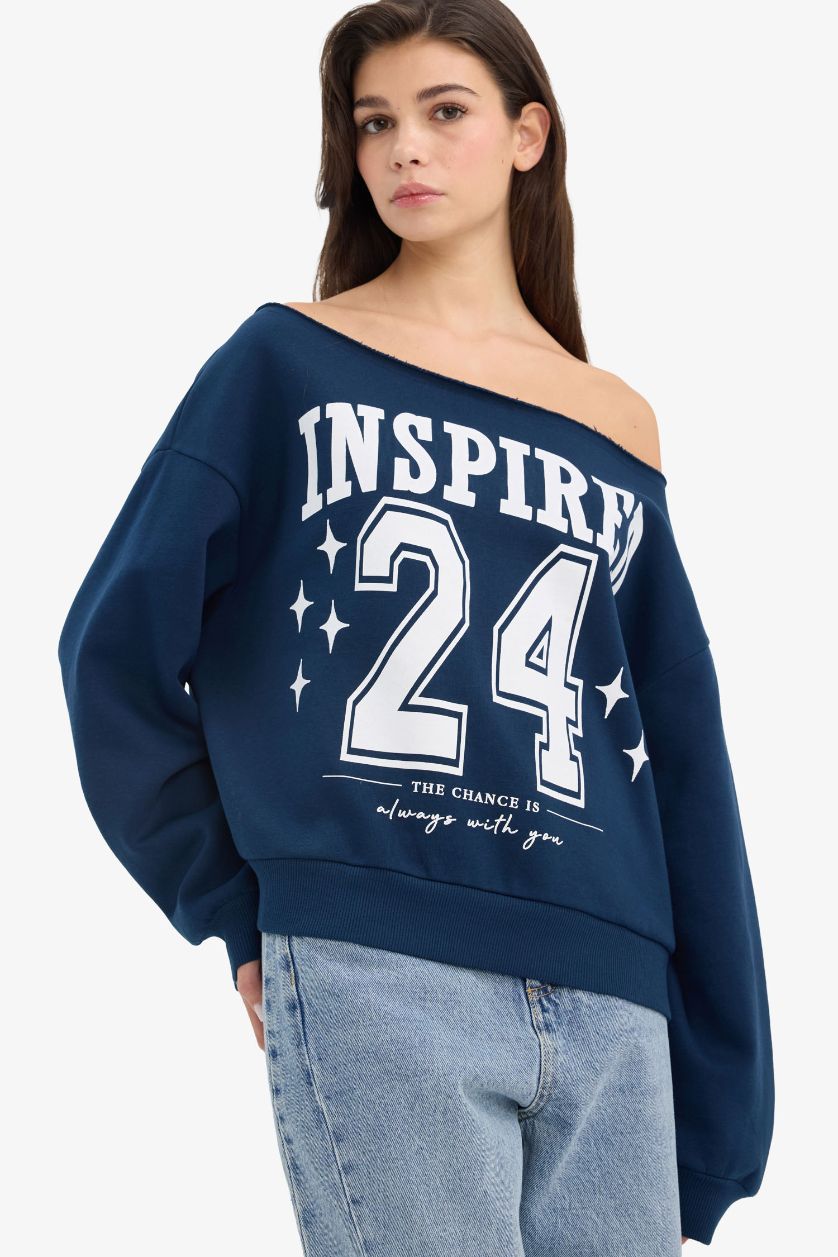 Woman NAVY Oversize Fit Long Sleeve Sweatshirt