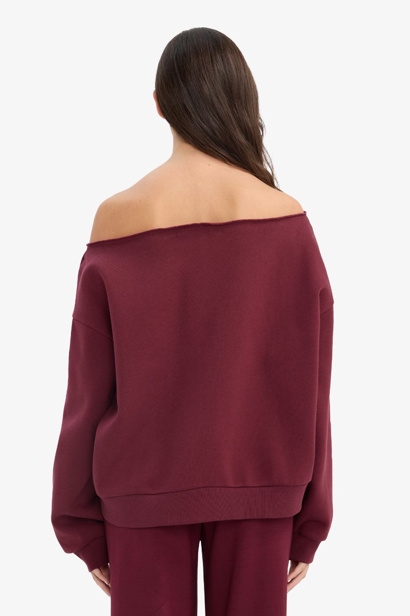 Woman Dark Bordeaux Oversize Fit Off Shoulder Thick Fabric Sweatshirt