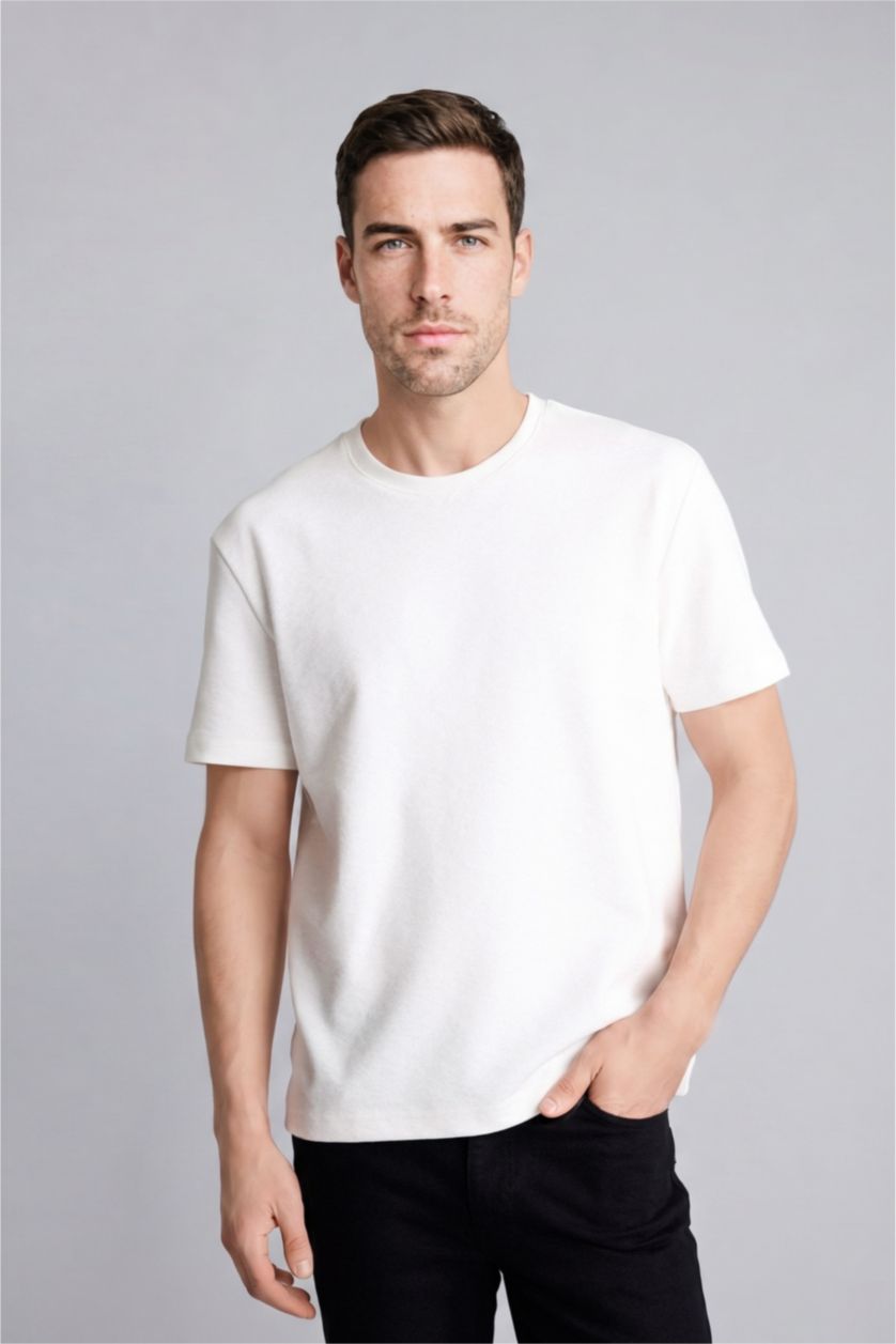 Man Ecru Regular Fit Short Sleeve T-Shirt