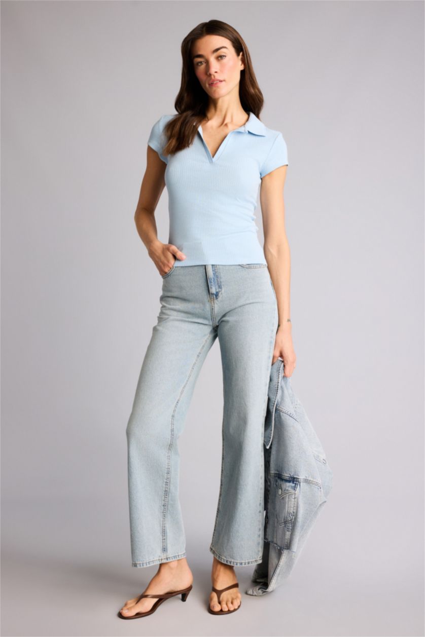 حريمي أزرق فاتح تيشيرت بولو نص كم مضلع قصة عادية