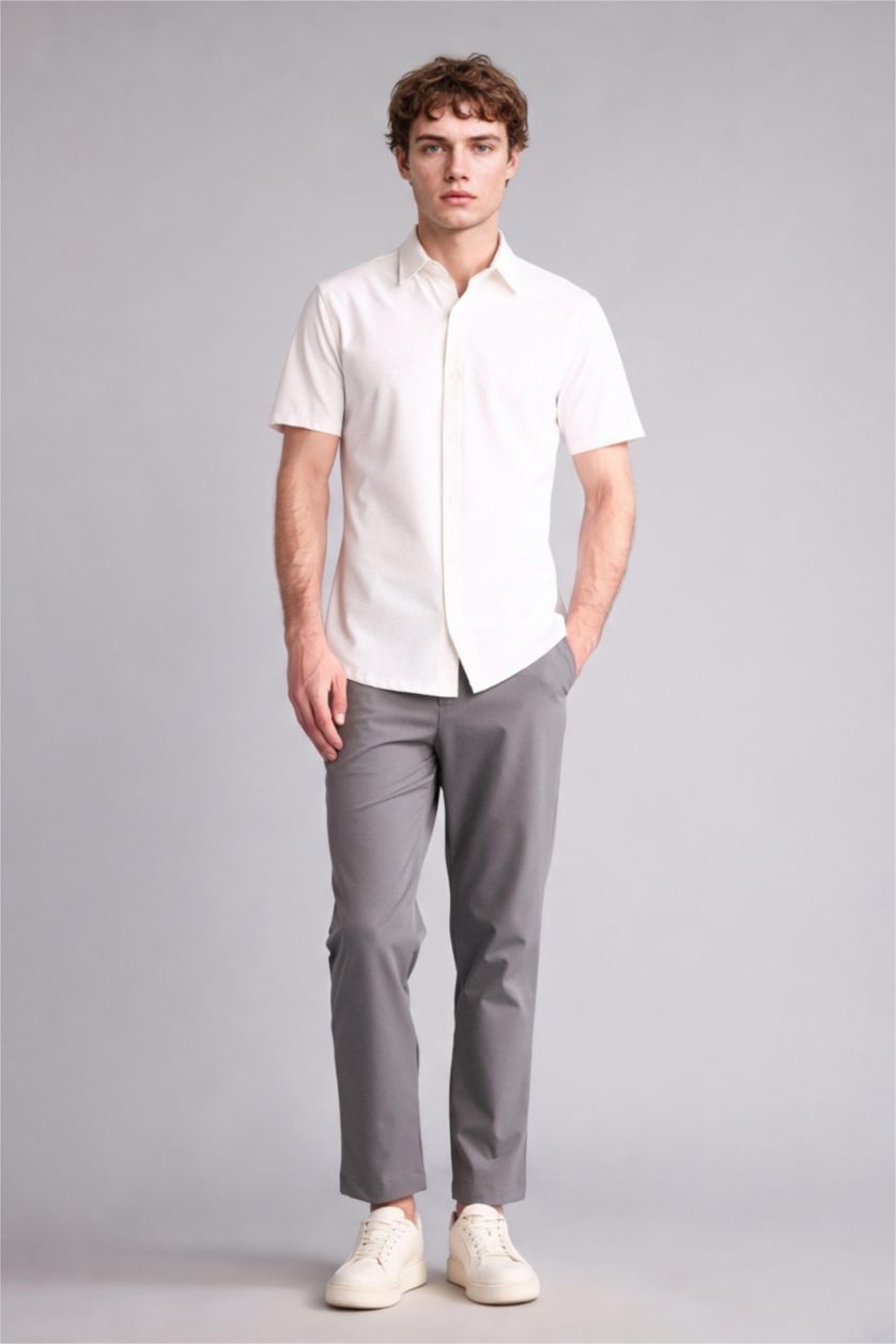 Ерлер ақ Man Short Sleeve Shirt