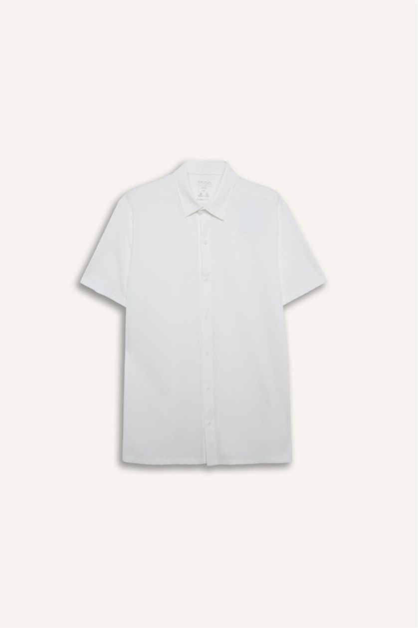 Ерлер ақ Man Short Sleeve Shirt