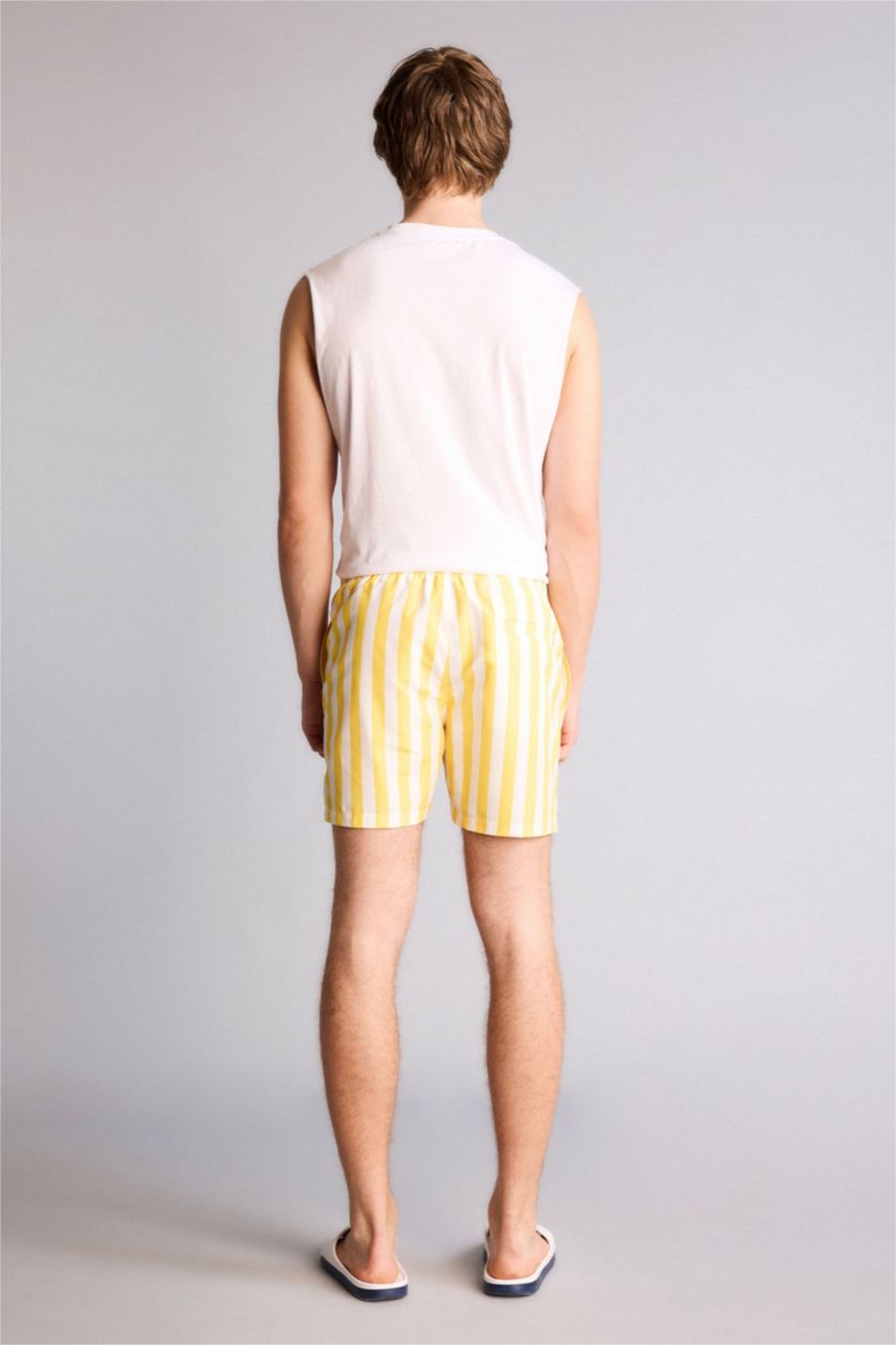رجال أصفر Swim Shorts