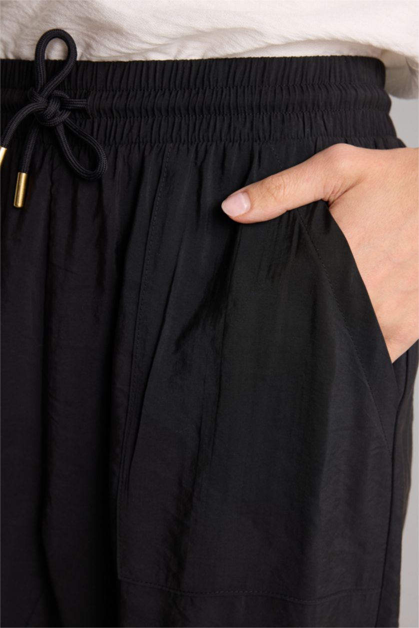Женщины Черный Длинные брюки из модала Jogger Fit с нормальной посадкой деталью кармана и манжетами джоггер