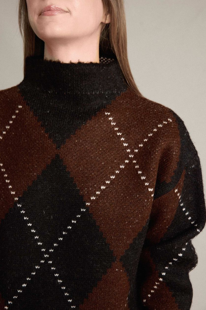 نساء بني بلوز تريكو منقوش اوفر سايز هاينك