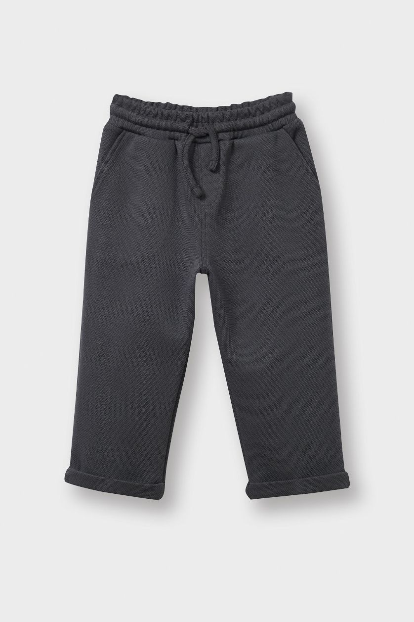 طفل صغير أنثرا بنطرون بيبي ولادي قصة عادية