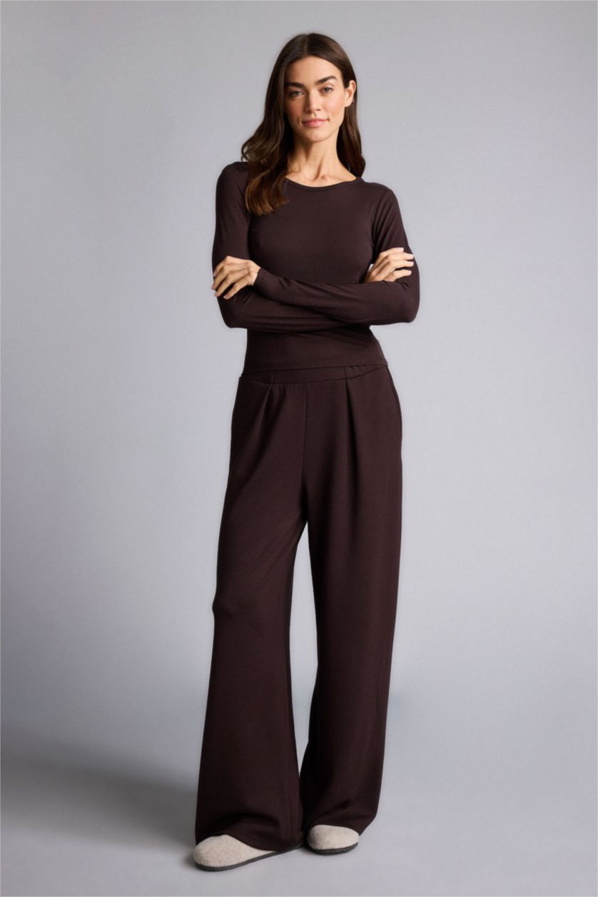 FEMME Marron Haut à col rond et manches longues