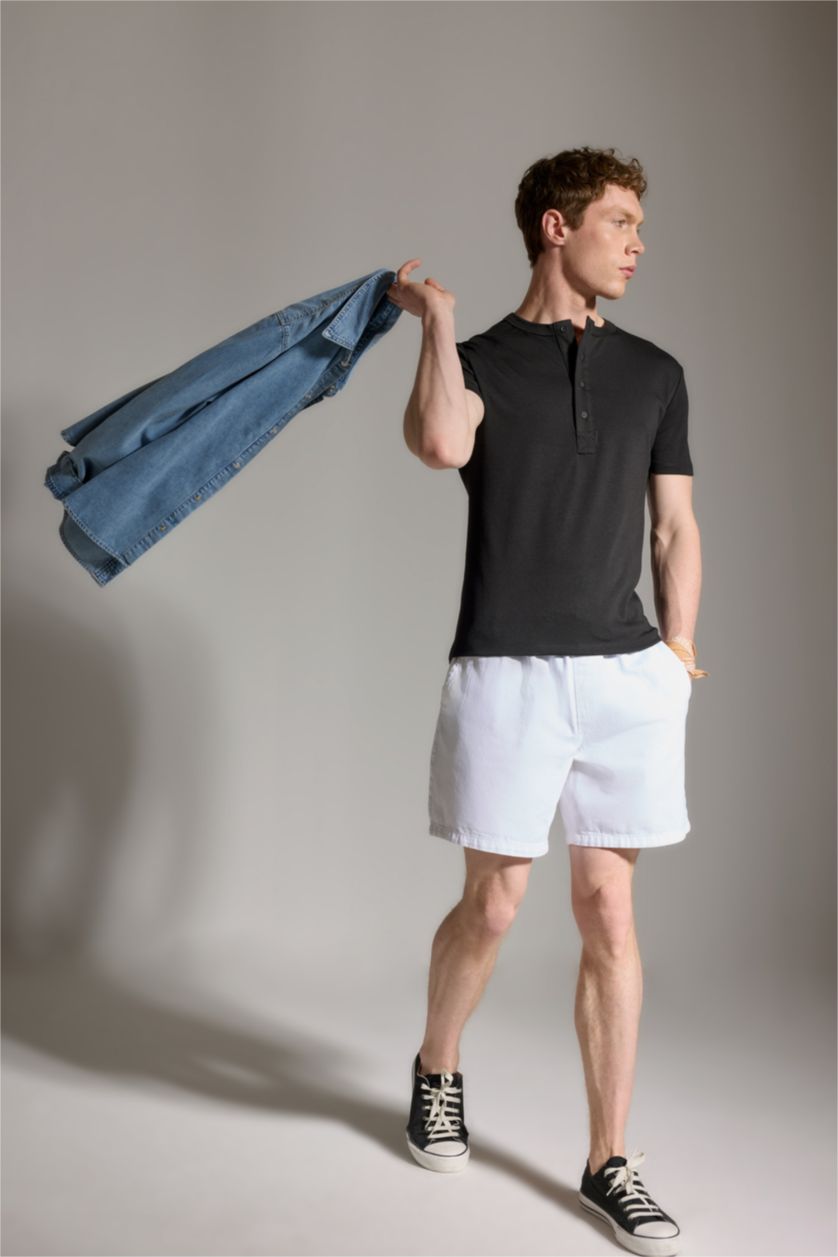 Men White Relax Fit Denim