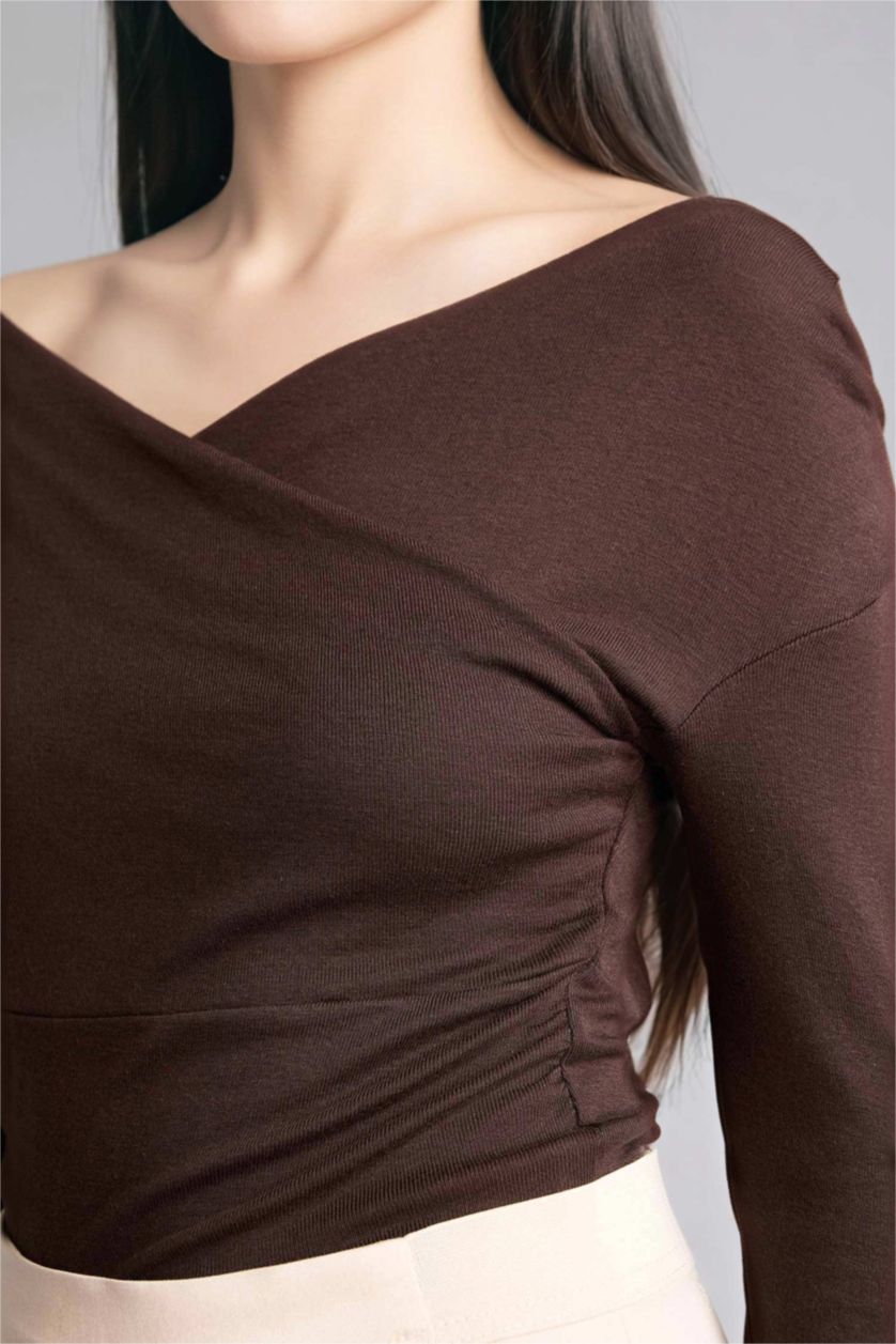 Woman Brown تيشيرت ردن طويل سليم فيت وياخة متقاطعة