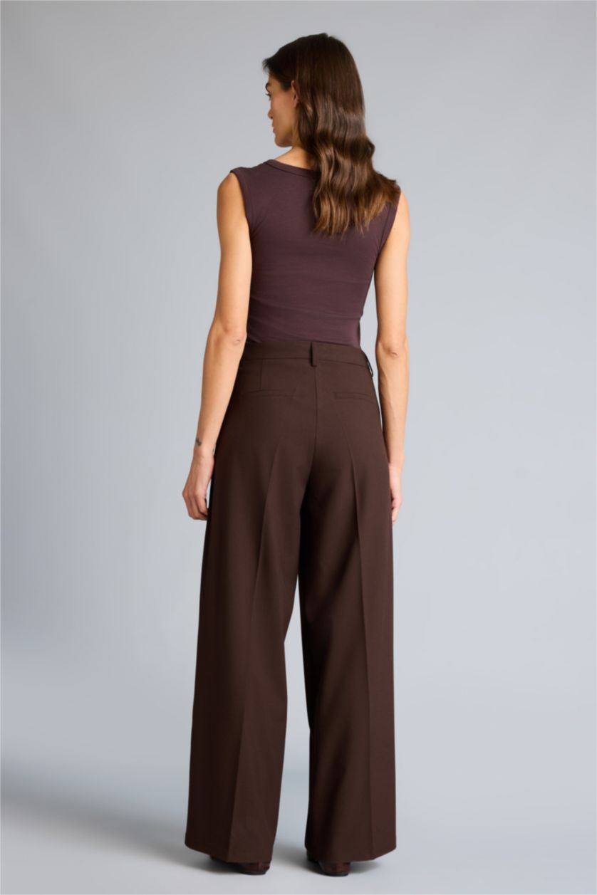 نساء بني بنطرون قصة مستقيمة برجل عادي وخصر عالي