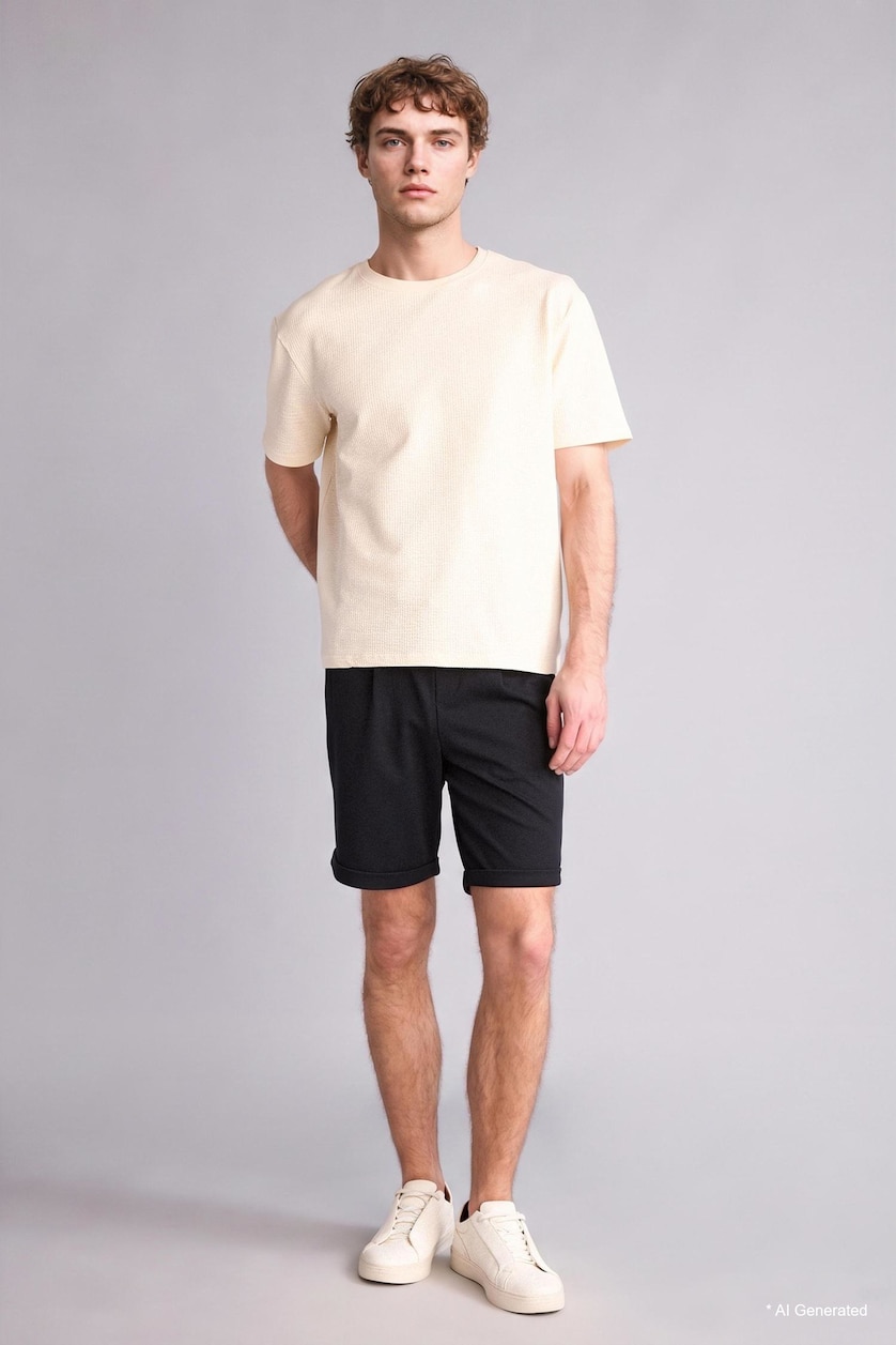 رجال بيج فاتح Regular Fit Short Sleeve T-Shirt