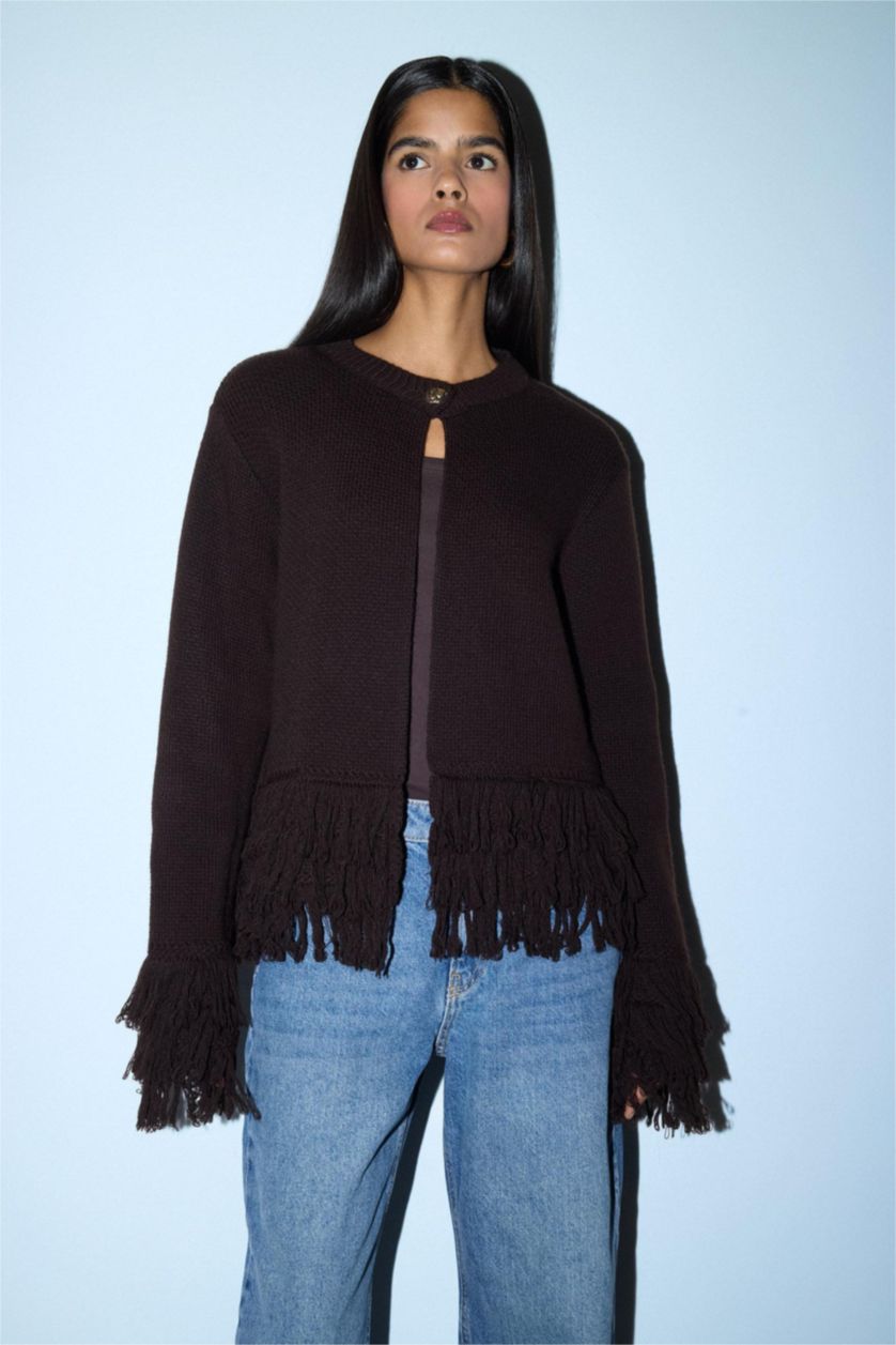 Kadın Kahve Püsküllü Triko Hırka