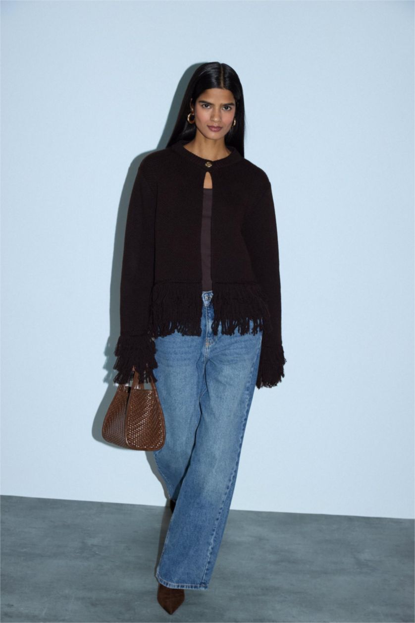 Kadın Kahve Püsküllü Triko Hırka