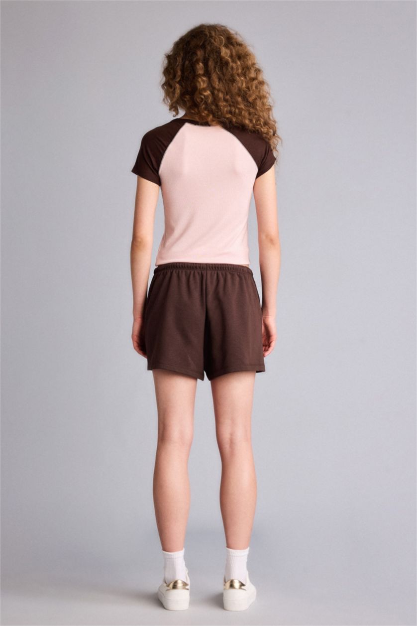 WOMAN Brown شورت قصة عادية