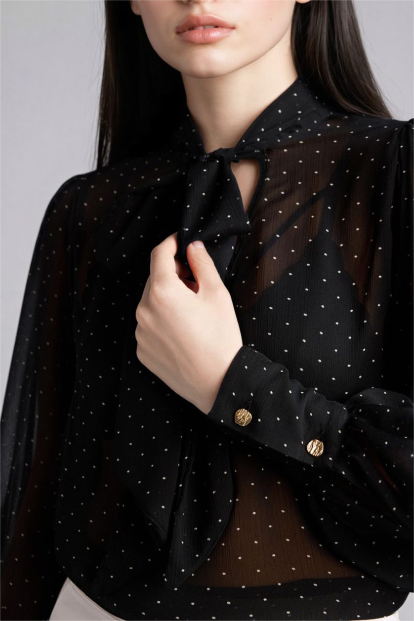 نساء أسود بلوزة قماش لامع ردن طويل بياخة بوشاح