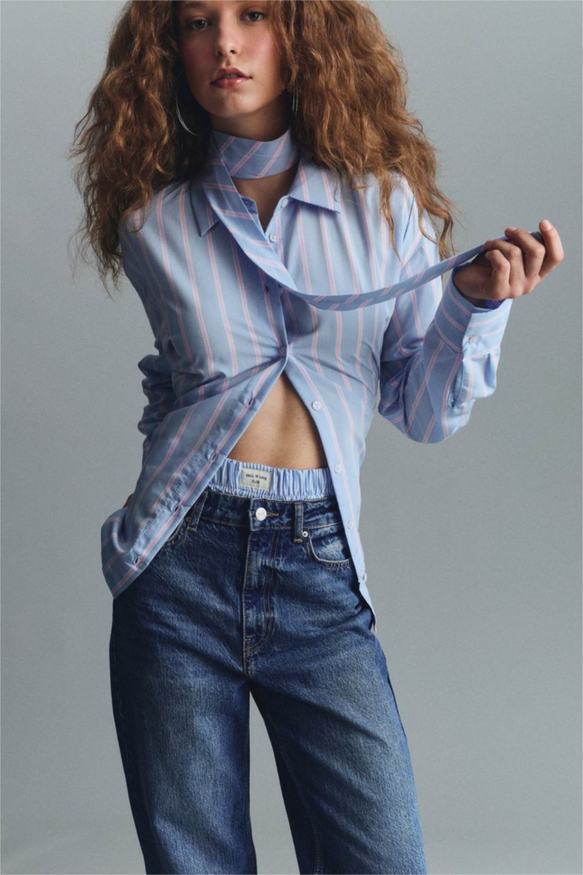 Woman Light Blue Oversize Shirt Collar Long Sleeve Shirt
