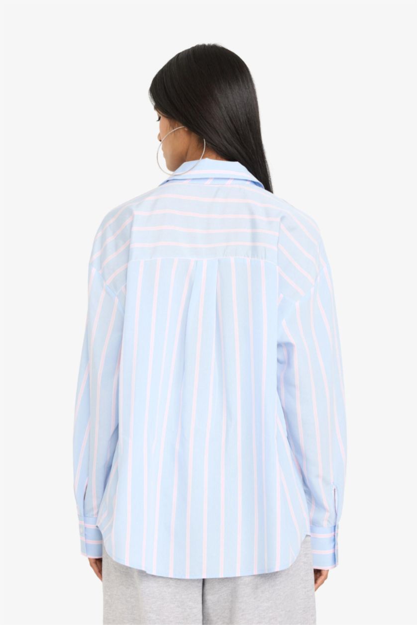 Woman Light Blue Oversize Shirt Collar Long Sleeve Shirt