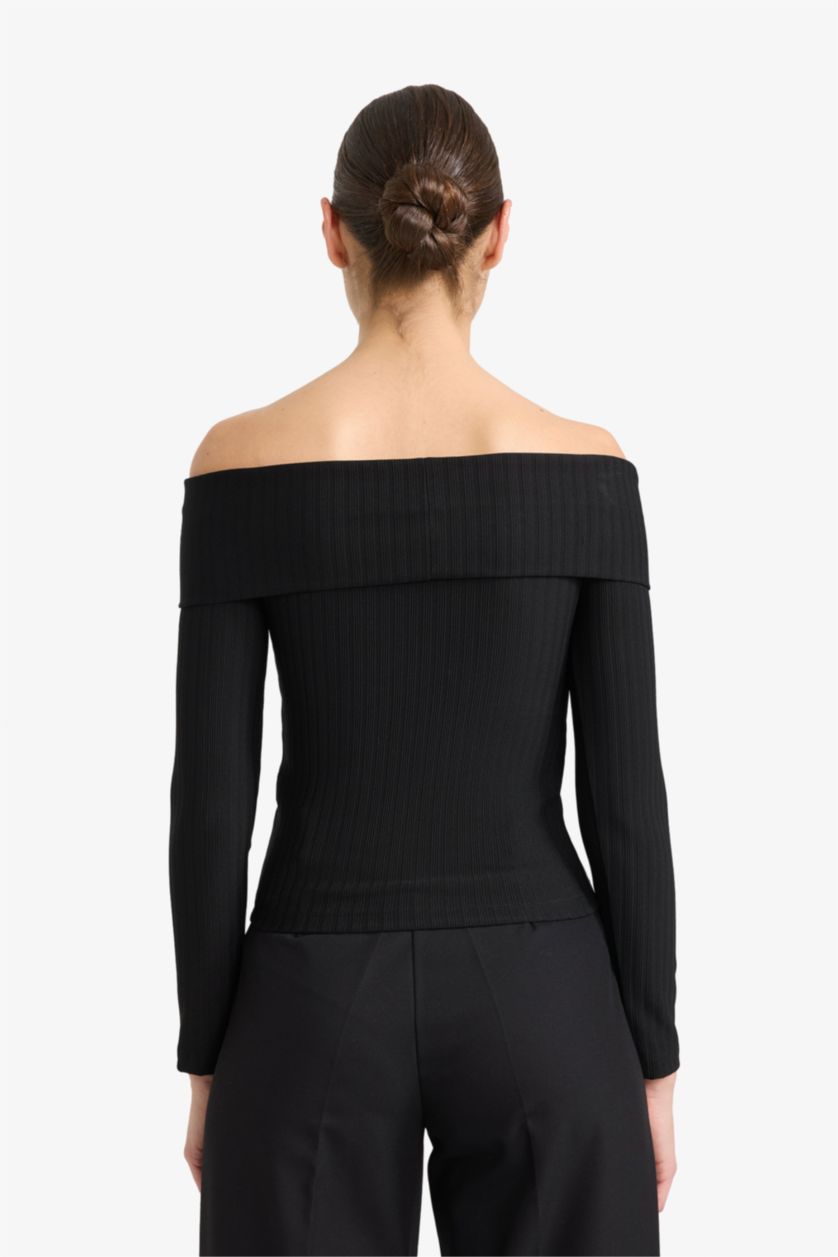 Woman Black Slim Fit Open Shoulder Cotton Long Sleeve T-Shirt