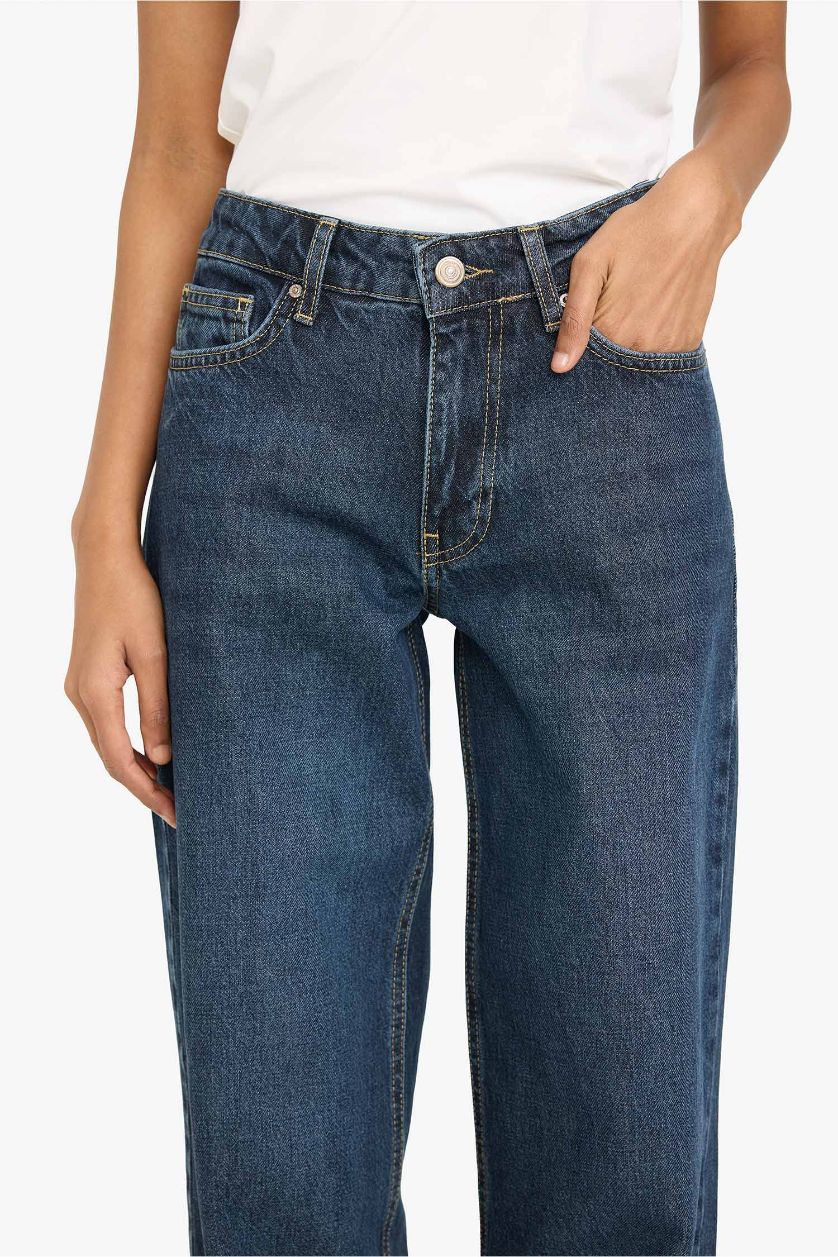 حريمي أزرق غامق بنطلون جينز بخصر منخفض