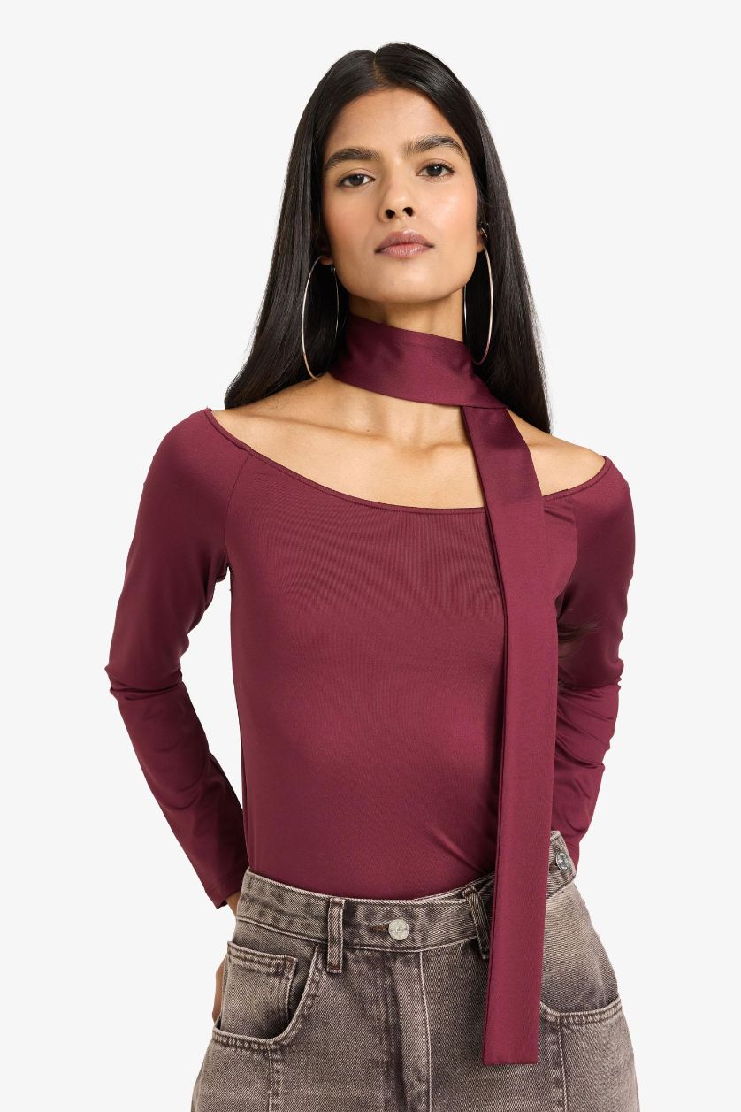 Kadın Bordo Fitted Kayık Yaka Şal Detaylı Tişört