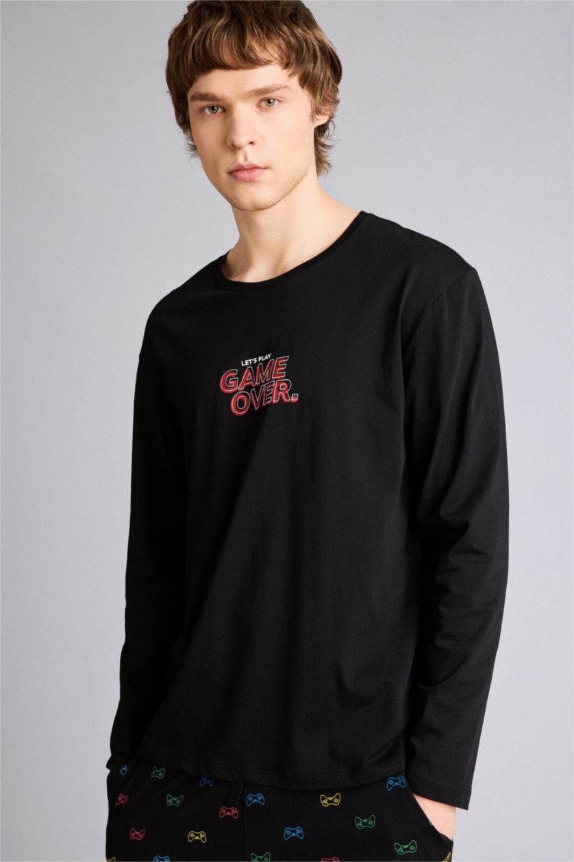 MAN Black 2 piece Regular Fit Set