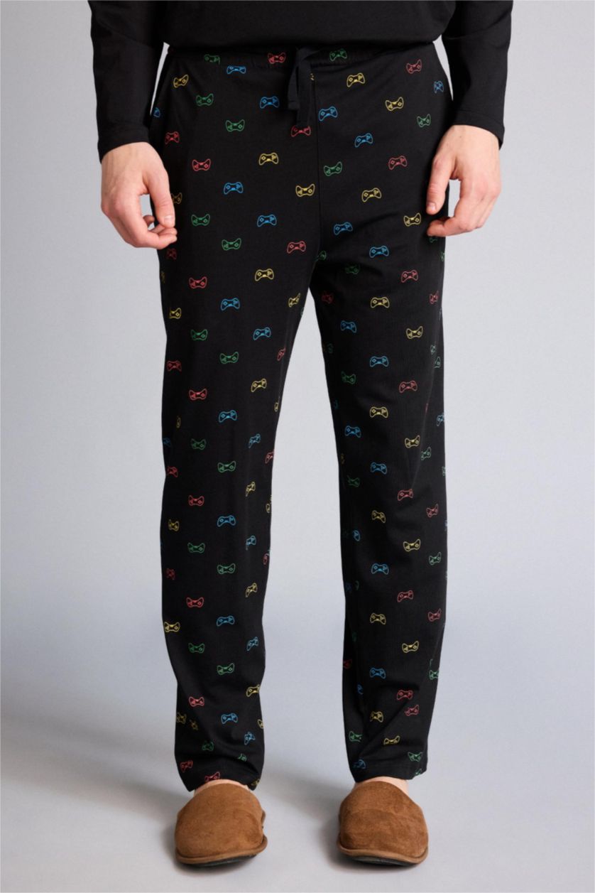 MAN Black 2 piece Regular Fit Set