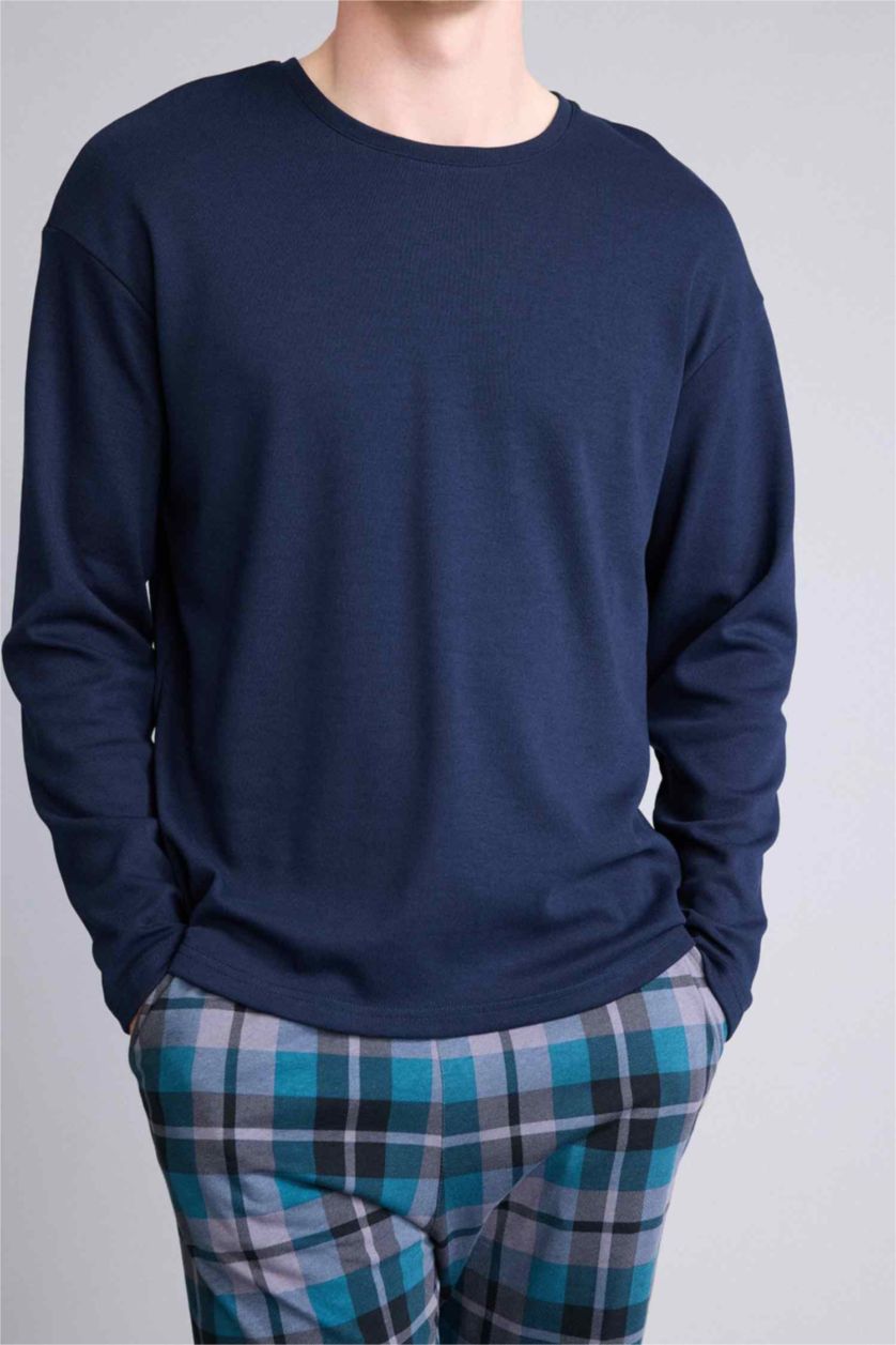 رجال كحلي بلوزة أوفر سايز بياقة مستديرة