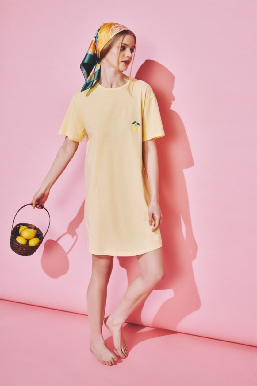 Woman Yellow Regular Fit Crew Neck Knitted Dress