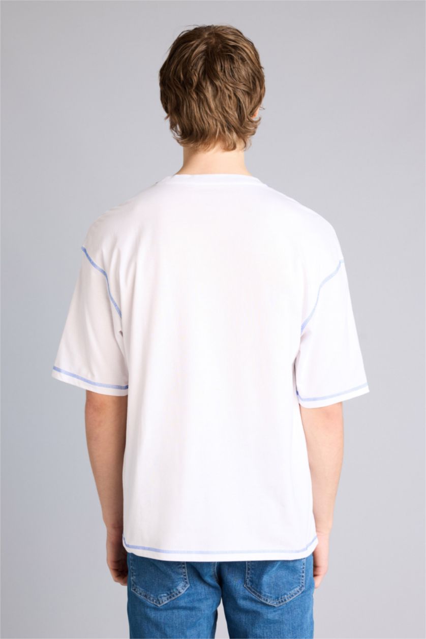 Ерлер ақ 100% мақта Boxy Fit баспалы футболка