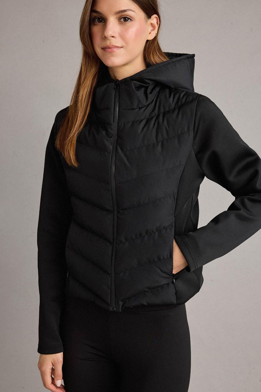 Kadın Siyah Rüzgar Geçirmez Kapüşonlu Şişme Mont
