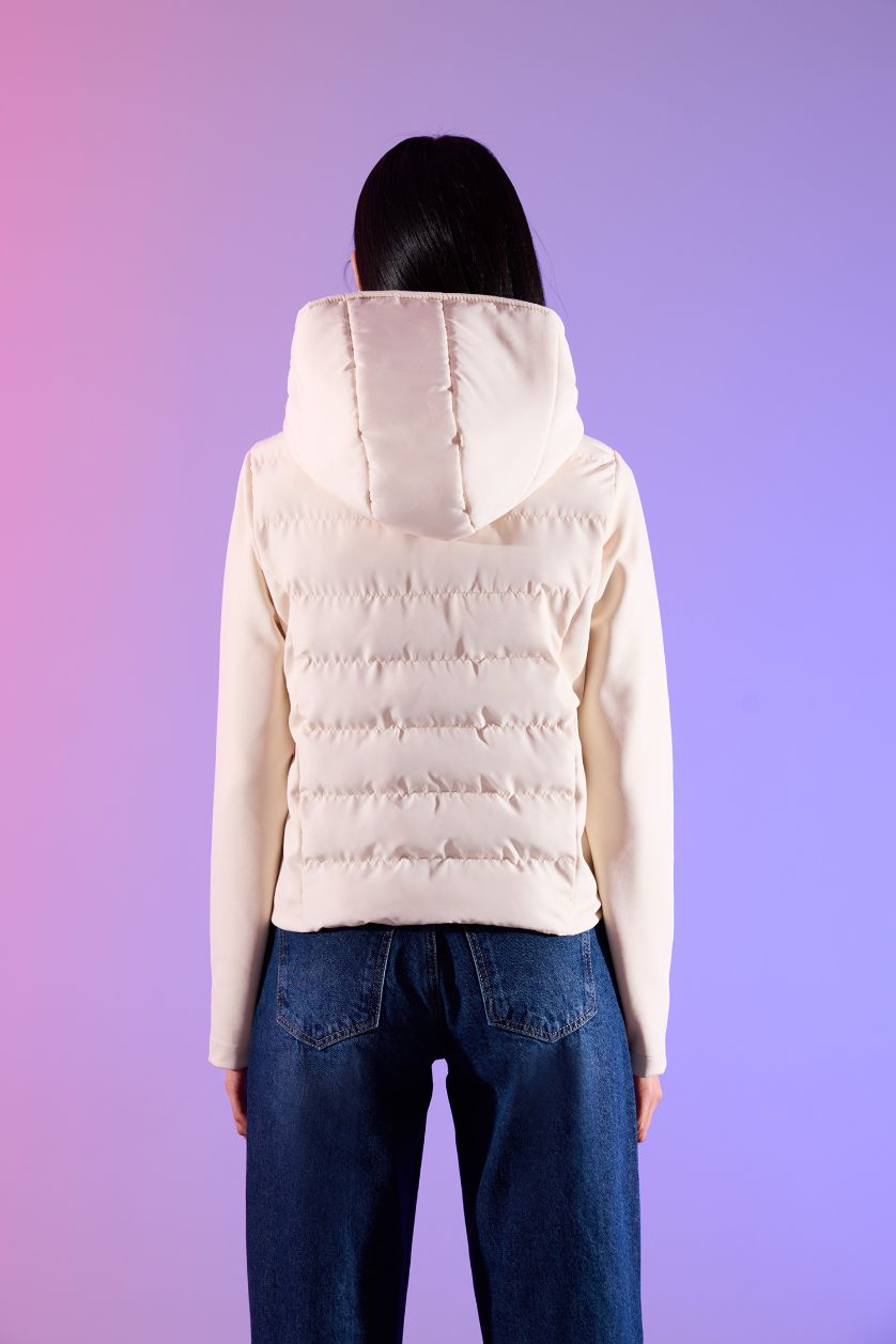 Kadın Ekru Rüzgar Geçirmez Kapüşonlu Şişme Mont