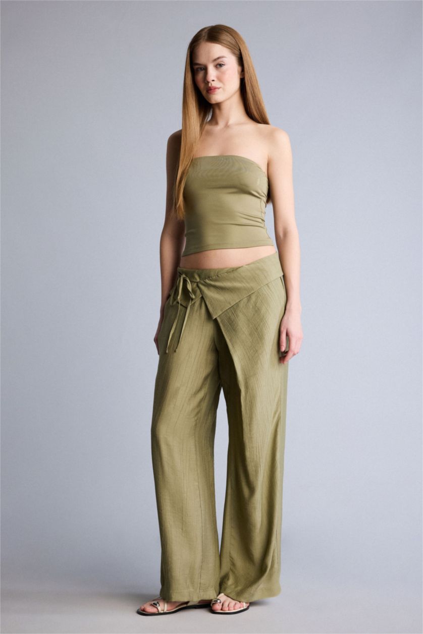 Женщины Хаки Брюки Wide Leg из ткани кринкл стандартной длины на молнии с нормальной посадкой