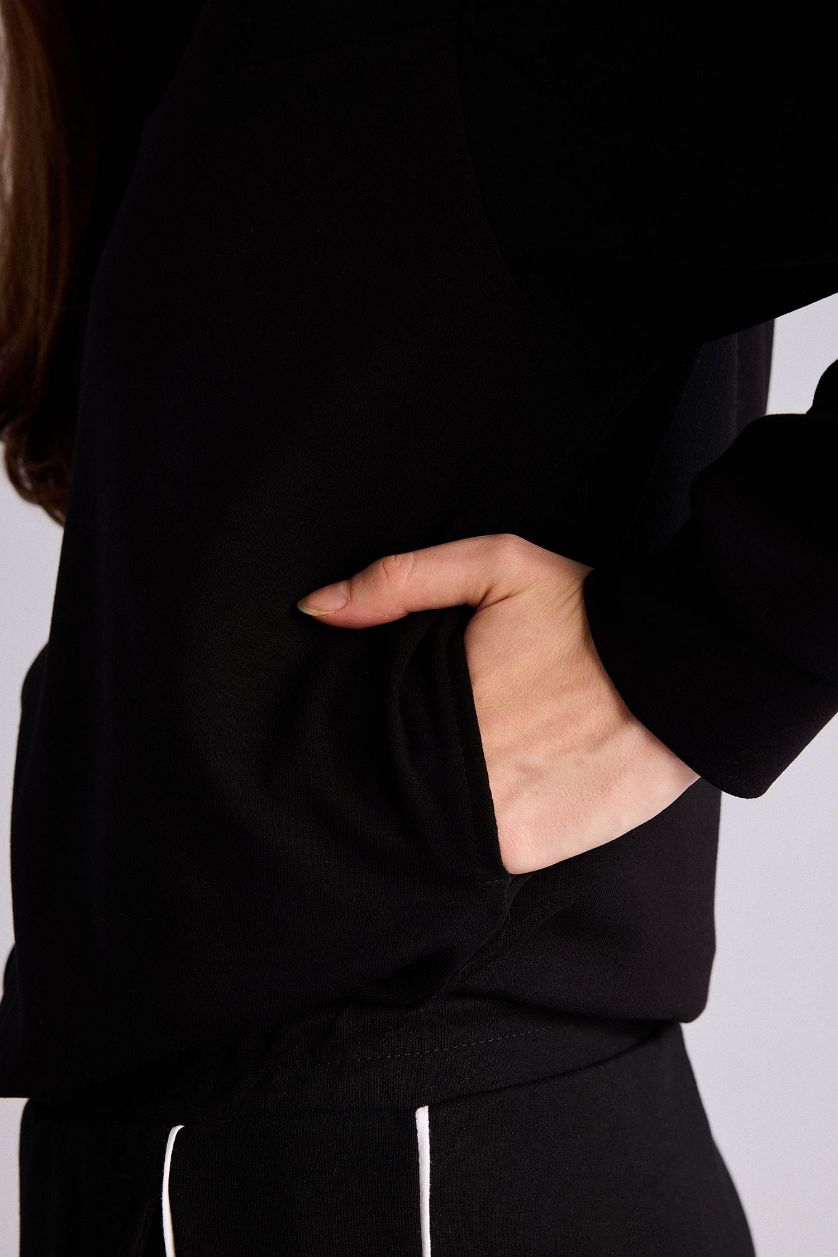 Kadın Siyah Standart Fıt Kapüşonlu Modal Hırka