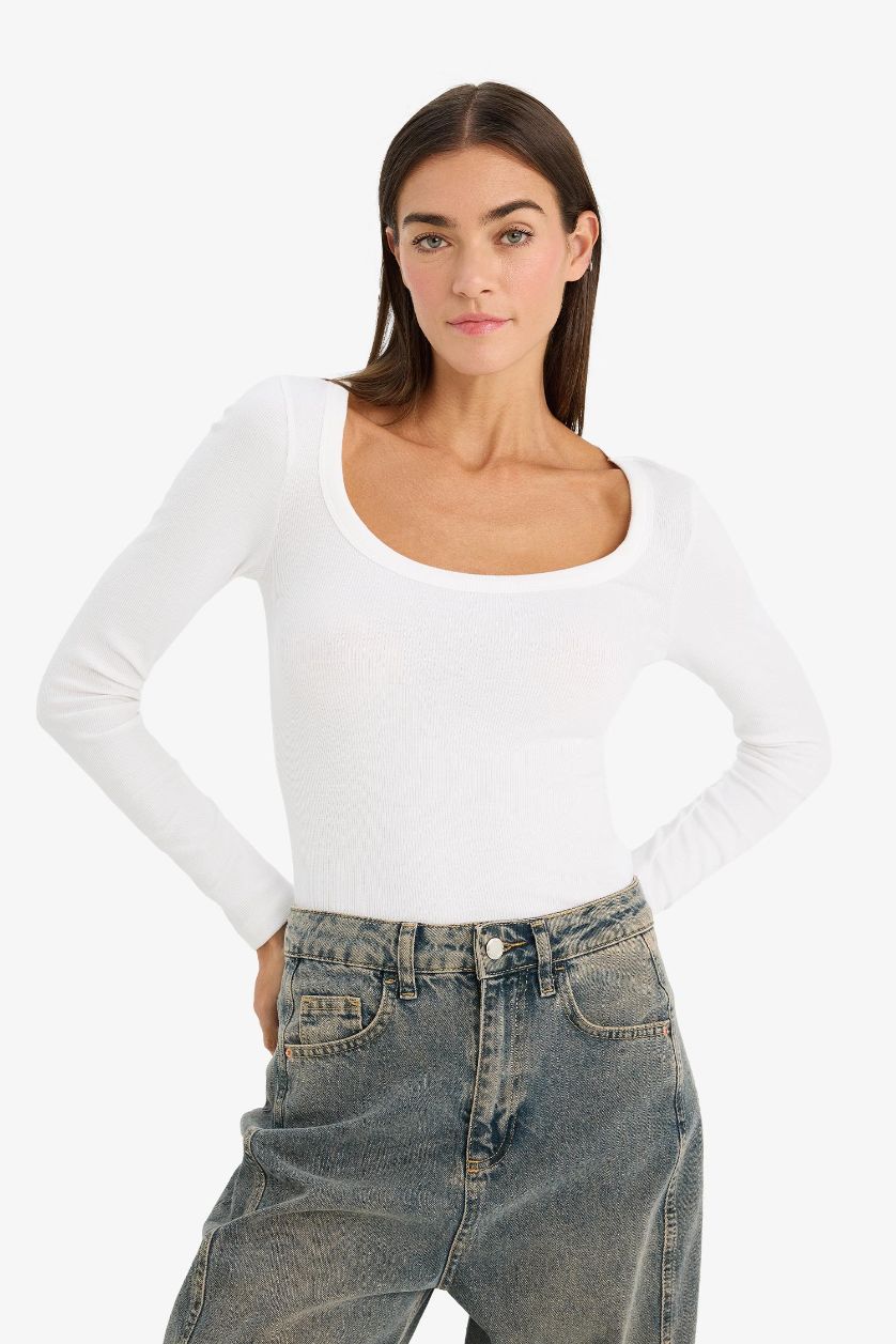WOMAN White Slim Fit Round Neck Basic Corduroy Ribbed T-Shirt