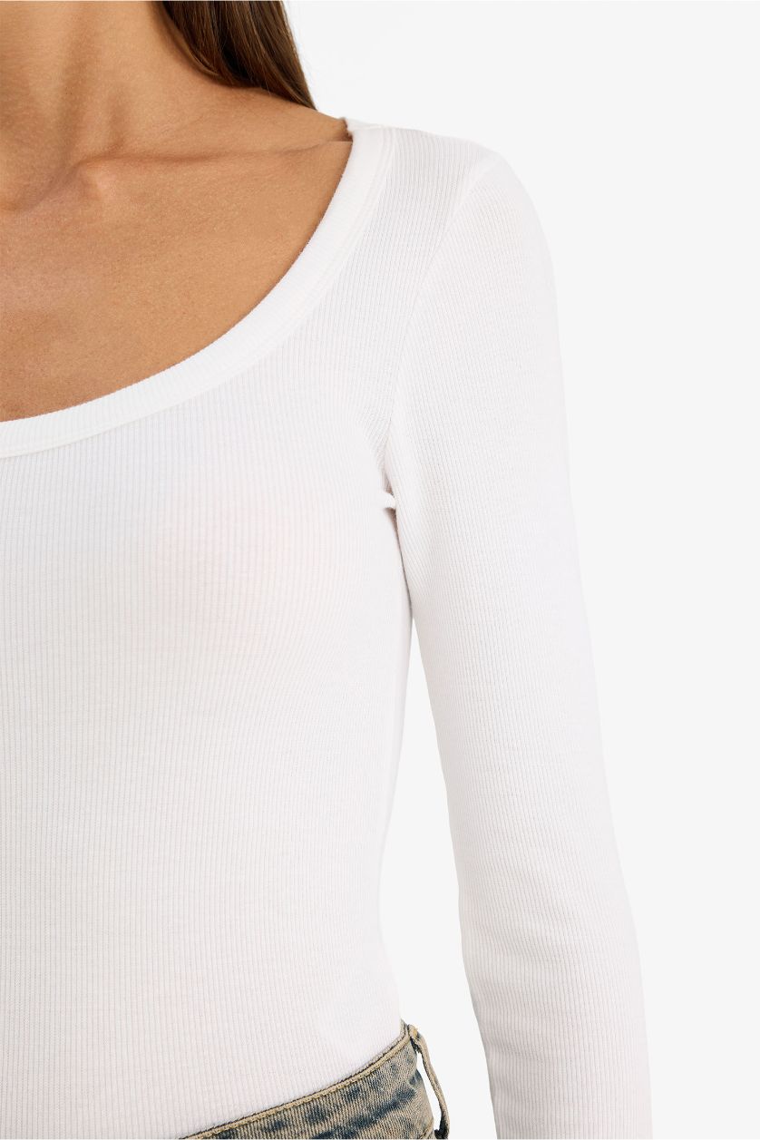 WOMAN White Slim Fit Round Neck Basic Corduroy Ribbed T-Shirt